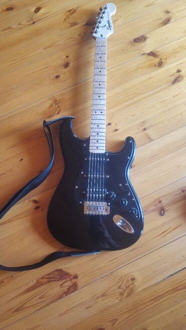 elektro gitara satilir: Elektron gitara, Fender, 6 sim, İşlənmiş