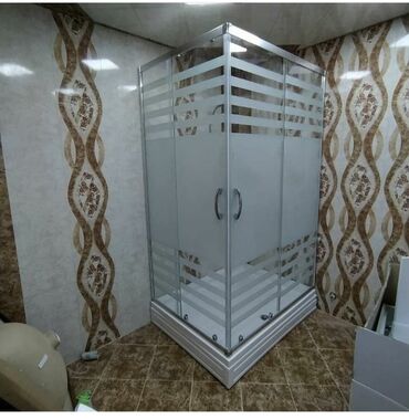 Duş kabinaları, arakəsmələr: Yeni Arakəsmə, Künc üçün, Pulsuz çatdırılma — 27