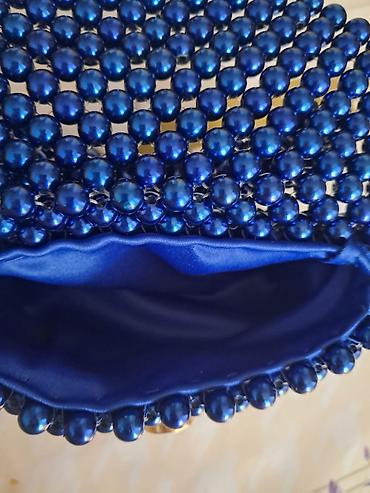 Çantalar: Mavi muncuqlardan əl işi çanta - Material: Parlaq kobalt-mavi akril — 2