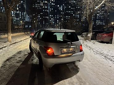 Toyota: Toyota ist: 2002 г., 1.3 л, Автомат, Бензин, Хэтчбэк — 6