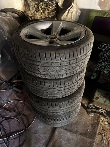 новые зимние шины: Комплект из четырех зимних автомобильных шин Hankook Winter i*cept