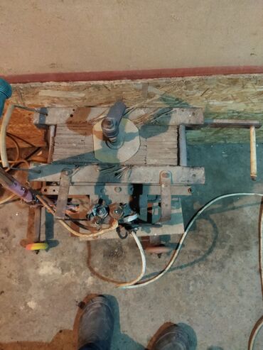 Другой транспорт: Продаю электро компрессор, стоп фонарики для газель, канистры, шины — 3