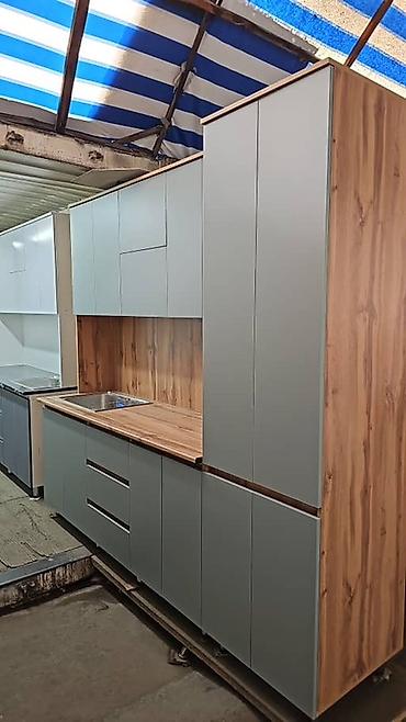 Кухонные гарнитуры: Кухонный гарнитур — 6