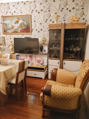 Köhnə tikili: Bakı, Hövsan qəs., 3 otaqlı, Köhnə tikili, m. Həzi Aslanov, 52 kv. m — 3