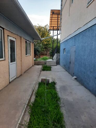 Долгосрочная аренда домов: 330 м², 7 комнат, Видеонаблюдение — 9