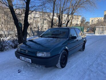 Volkswagen: Volkswagen Passat: 1991 г., 1.8 л, Механика, Бензин, Седан