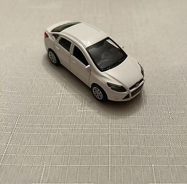 lego oyuncaq: Ağ rəngli miniatür sedan oyuncaq avtomobil - Korpus: plastik, detallı — 2
