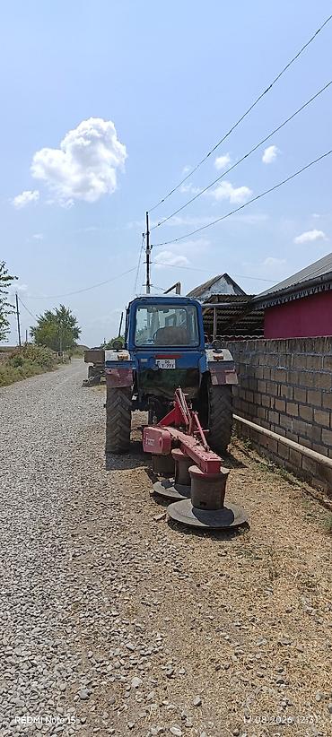 işlənmiş təkər satışı: GÖRDÜYÜNÜZ MTZ80 SATILIR ƏLİM YANDI TRAKTOR SAZ VƏZYƏTDƏDİ HEÇ Bİ — 4