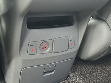 Kia: Kia Carnival: 2018 г., 2.2 л, Автомат, Дизель, Минивэн at lalafo.kg — 15 Kia: Kia Carnival: 2018 г., 2.2 л, Автомат, Дизель, Минивэн — 15