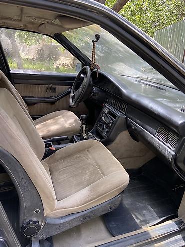 a4 b7: Audi 100: 1988 г., 2.3 л, Механика, Бензин, Седан — 6
