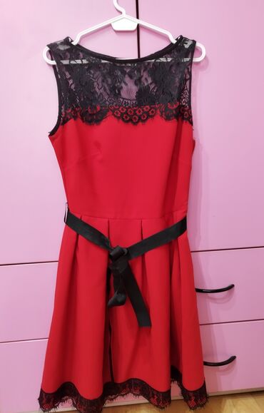 brus bez ledja: S (EU 36), color - Red, Other style, Other sleeves