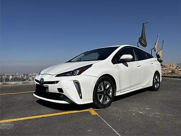 byd 06 ev: Toyota Prius: 2019 г., 1.8 л, Гибрид, Лифтбек — 1