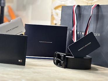 Digər aksesuarlar: Tommy Hilfiger kişi aksesuar dəsti Dəst tərkibi: - Kəmər: Qara rəng — 7