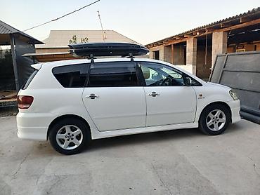 terrano 2: Toyota Ipsum: 2002 г., 2.4 л, Автомат, Бензин, Минивэн — 10