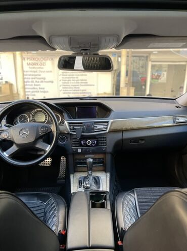 Mercedes-Benz: Mercedes-Benz E 220: 2.2 l | 2011 il Sedan — 23