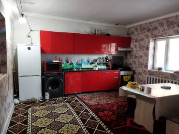 ищу квартиру дордой рынок рядом: 3 комнаты, 90 м²