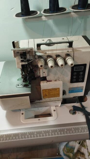 скупка швейной машинки: Швейная машина Chica, Полуавтомат