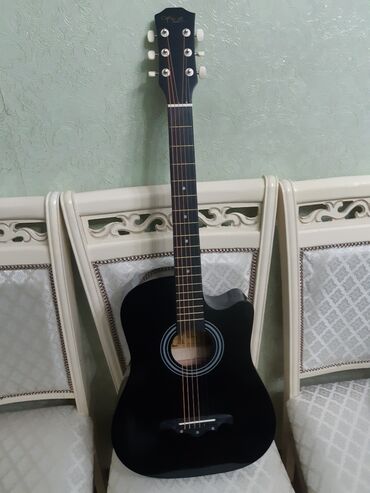 комбик для гитары: Продаю оригинальную гитару из Цума за 5500 (вместо 7500). В идеальном