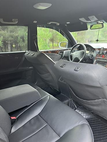 2 el kompresor: Mercedes-Benz E-Class (W210) sedan, gümüşü rəng - Kuzov: 4 qapılı — 8