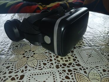 yarı tikli: VR eynəyi – smartfonla işləyən virtual reallıq başlığı Xüsusiyyətlər