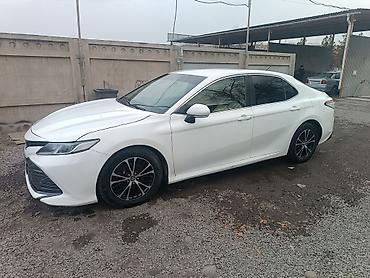 камри 70: Toyota Camry: 2018 г., Автомат, Седан — 3