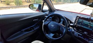 Toyota: Toyota C-HR: 1.8 l. | 2020 έ. SUV/4x4 — 9