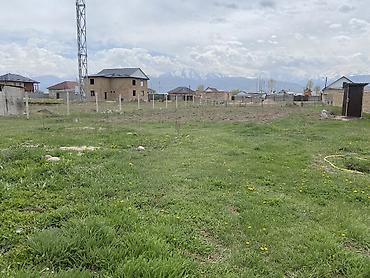 Продажа коттеджей и домов: Продаю дом строящийся в городе Каракол, участок 15 соток, размер 13*14 — 8