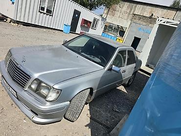 Продажа авто: Mercedes-Benz E-Class: 1993 г., Механика, Бензин, Седан — 3