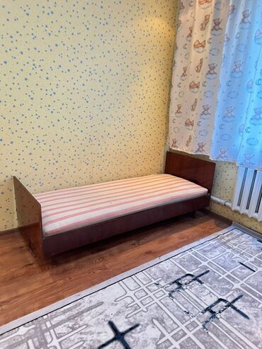 детские двухъярусные кровати в бишкеке цены: Односпальная кровать (их две) с деревянным каркасом и высоким