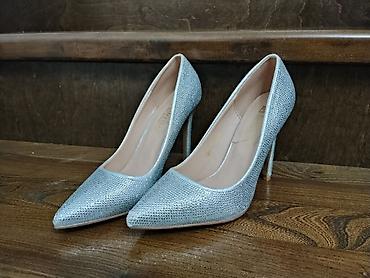 Другая женская обувь: Женская обувь — 3 пары 1) Лоферы лаковые черные - Классическая модель — 6