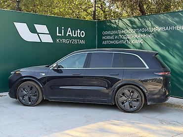 kaiyi e5: Lixiang L8: 2025 г., 1.5 л, Автомат, Гибрид, Кроссовер — 1