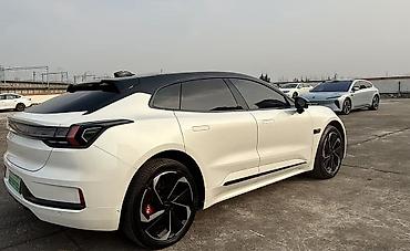 Zeekr: Zeekr 001: | 2022 г. Кроссовер — 5