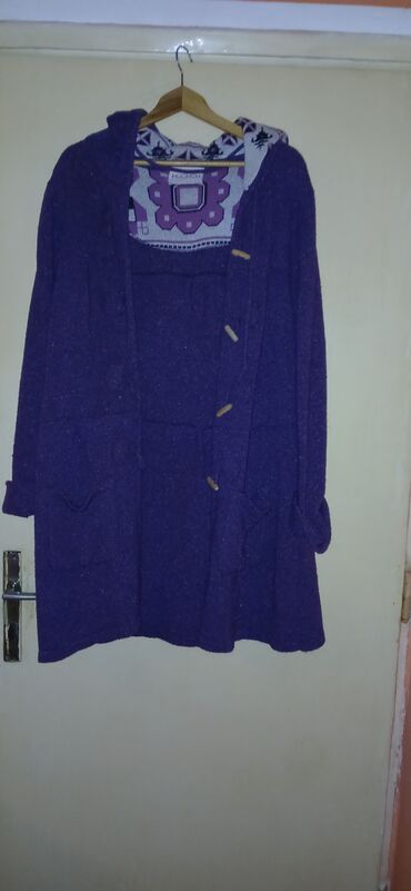 Zimske jakne: Zimski komplet odeće – tri gornja komada 1) Crna zimska jakna do kuka — 3