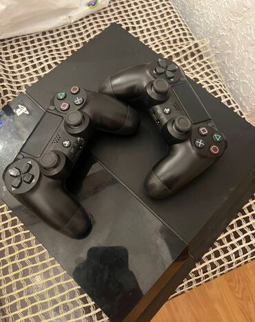 Playstation 4 pro 1tbdı əlimyandı satılır