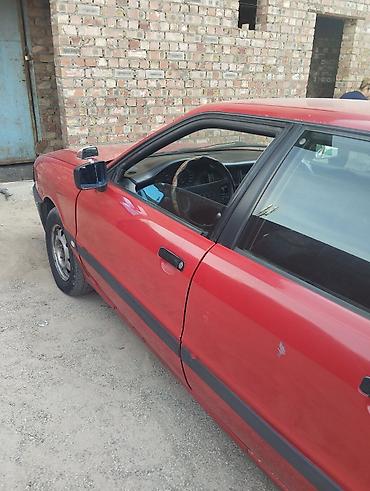 Audi 80: 1990 г., 1.8 л, Механика, Бензин, Седан