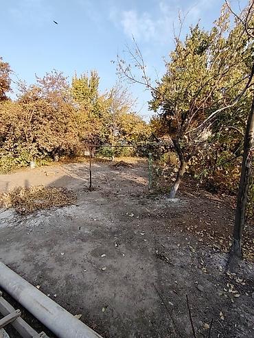 Продажа коттеджей и домов: Продаётся дом с участком 8 соток На участке имеется 2дома, есть газ — 21