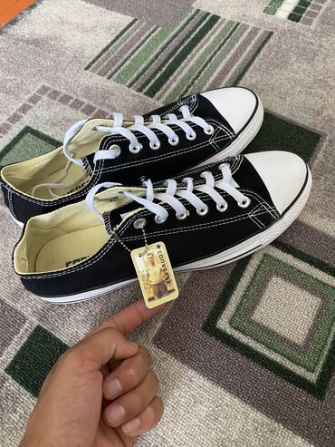 свадебные платья б: Эркектердин кроссовкасы, 43, Converse, Жаңы, түсү - Кара, Өзү алып кетүү, Акысыз жеткирүү