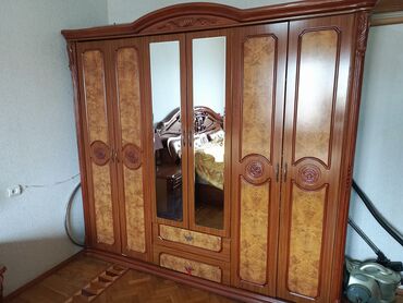 кух гарнитур бу: İkinəfərlik çarpayı, Dolab, Termo, Malayziya, İşlənmiş