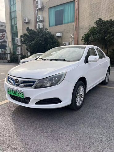 некся машина: BYD : 2019 г., 0.1 л, Робот, Электромобиль, Седан