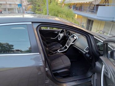 Opel: Opel Astra: 1.4 l. | 2011 έ. 200000 km. Χάτσμπακ — 9