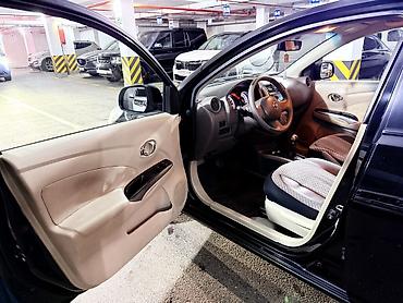 Nissan: Nissan Sunny / Versa sedan - Kuzov: sedan, qara rəng - Yürüş/il — 8