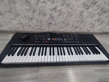 sintezator mp3: Elektron sintezator – 61 klaviş - 61 ədəd tam ölçülü klaviş - Üst — 2