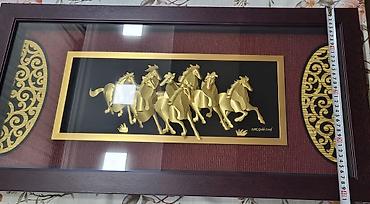 listir: Satılır – 24K Gold Leaf dekorativ tablo (8 At Motivli) Evinizə və ya — 8