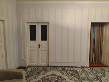 Həyət evləri və villaların satışı: Quba Xacmaz yolundan 50 metr iceri qaz su isiq daimi tecili satilir — 10