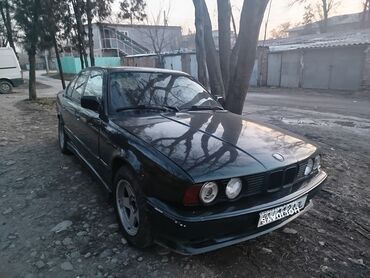 BMW: BMW 520: 1990 г., 2 л, Механика, Бензин, Седан