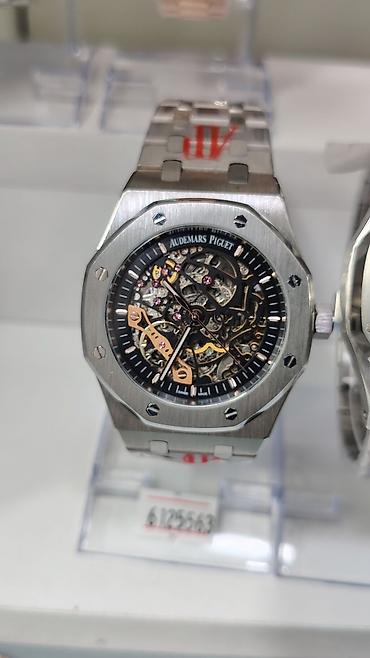 Aksesuarlar: Audemars Piguet üslubunda kişi qol saatları. Saatlar klassik Royal — 5
