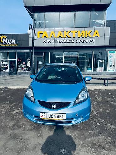 Honda: Honda Fit: 2009 г., 1.5 л, Вариатор, Бензин, Хэтчбэк — 10