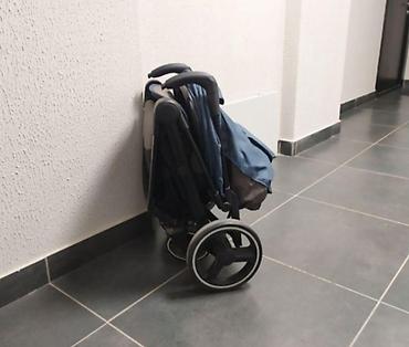 Коляскалар: Куплена в Детском мире стоили 10 тысяч просим 6 тысяч сом в комплекте — 3
