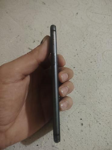 ikinciel iphone: IPhone 8, 64 GB, Qara, Barmaq izi — 5
