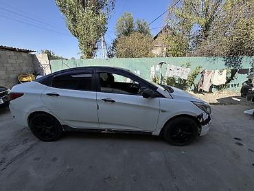лада гранта 1: Hyundai Solaris: 2015 г., 1.6 л, Механика, Бензин, Седан — 2